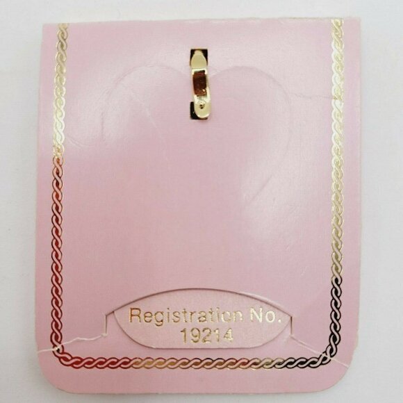 Vintage Marvella #1 Mom Pendant Gold Tone New On Card Registration # Delicate - Picture 3 of 7
